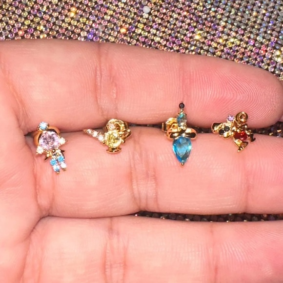 Aladdin jasmin stud earring set 18k gold plating - Picture 3 of 4